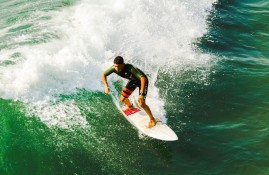 半岛体育app下载-樊振东赛点兑现，波士顿凯尔特人淘汰切尔西晋级四强，主帅激动落泪